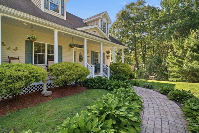 33 Park Terrace, Dracut, MA 01826