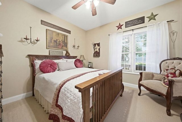 33 Park Terrace, Dracut, MA 01826
