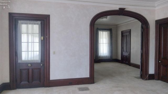 E 2906 Perkins Avenue, Sandusky, OH 44870