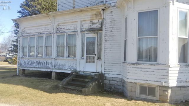 E 2906 Perkins Avenue, Sandusky, OH 44870