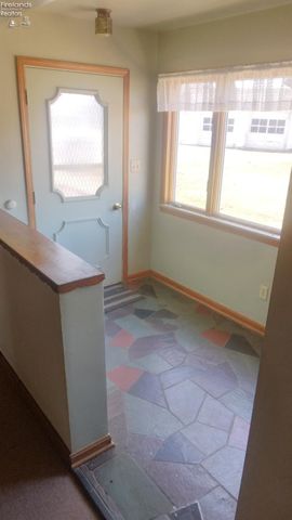 E 2906 Perkins Avenue, Sandusky, OH 44870