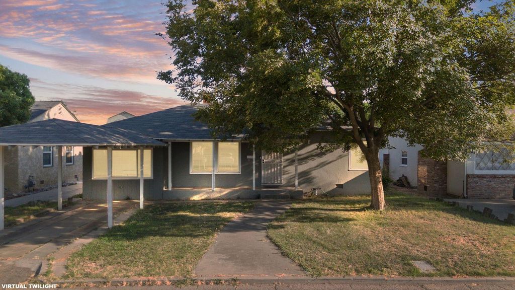 Image 1 of property listing at 229 W Colonial Drive, Hanford, CA 93230