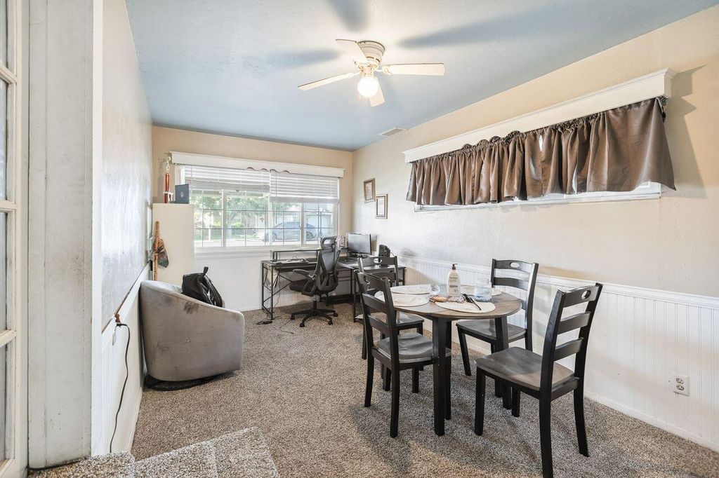 Image 8 of property listing at 229 W Colonial Drive, Hanford, CA 93230