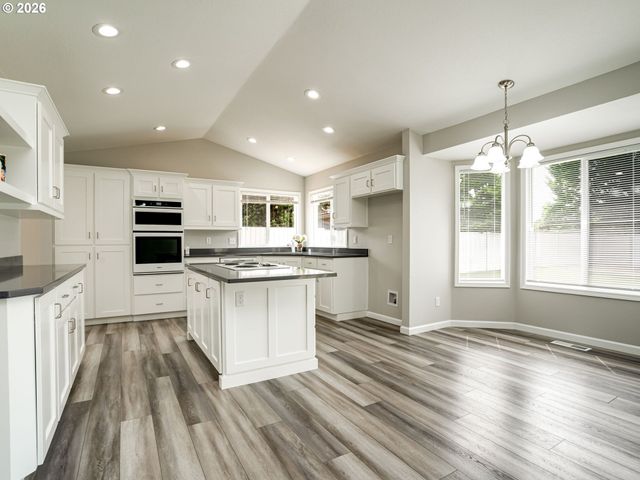 1913 Nw 86TH Cir, Vancouver, WA 98665