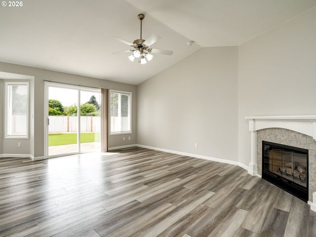 1913 Nw 86TH Cir, Vancouver, WA 98665