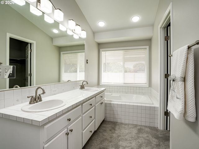 1913 Nw 86TH Cir, Vancouver, WA 98665