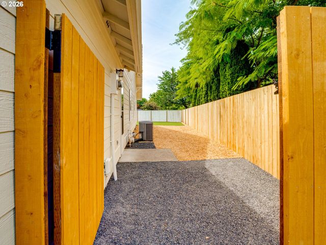 1913 Nw 86TH Cir, Vancouver, WA 98665