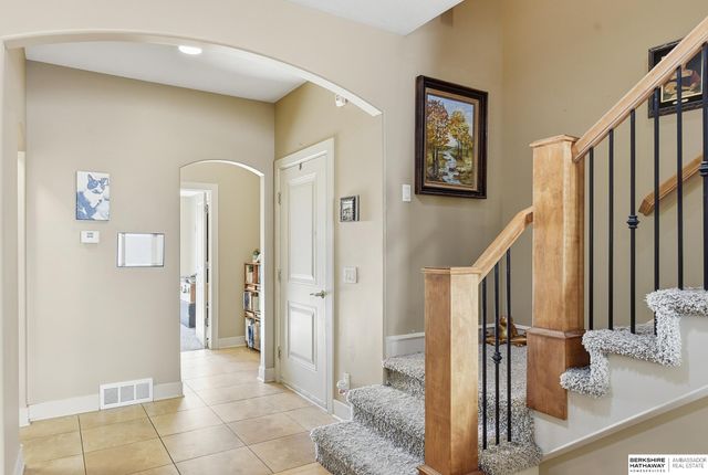 5140 Dodge Street, Omaha, NE 68132