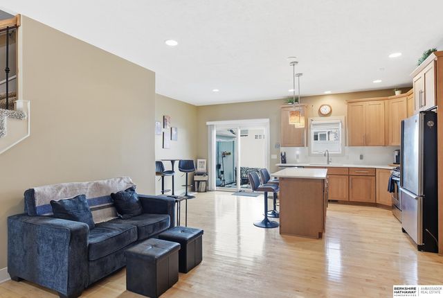 5140 Dodge Street, Omaha, NE 68132