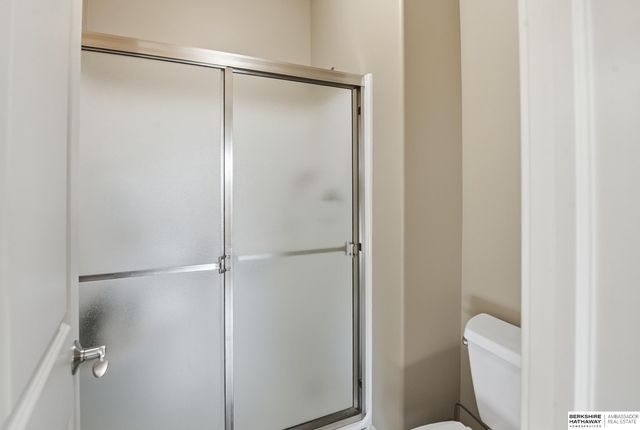 5140 Dodge Street, Omaha, NE 68132