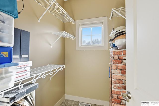 5140 Dodge Street, Omaha, NE 68132