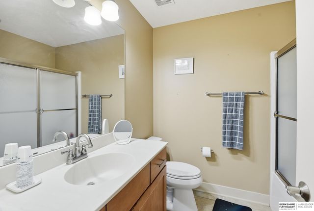 5140 Dodge Street, Omaha, NE 68132