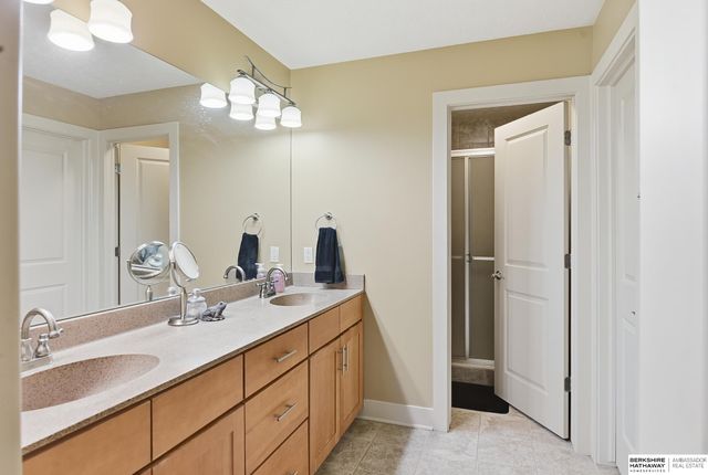 5140 Dodge Street, Omaha, NE 68132