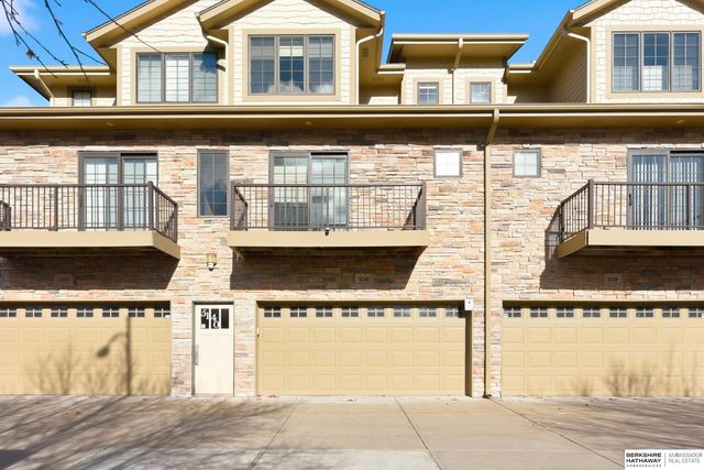 5140 Dodge Street, Omaha, NE 68132