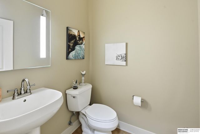 5140 Dodge Street, Omaha, NE 68132