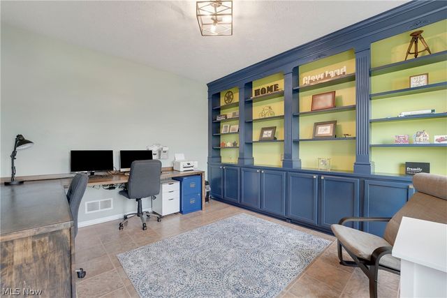 10150 Keiths Close, Streetsboro, OH 44241
