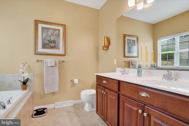 113 SHETLAND DR, Red Lion, PA 17356