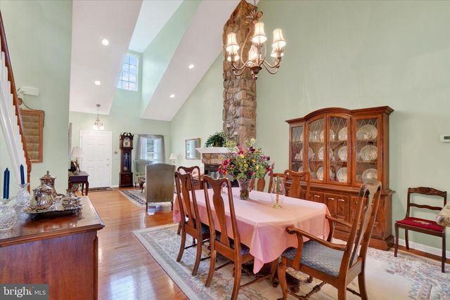 113 SHETLAND DR, Red Lion, PA 17356