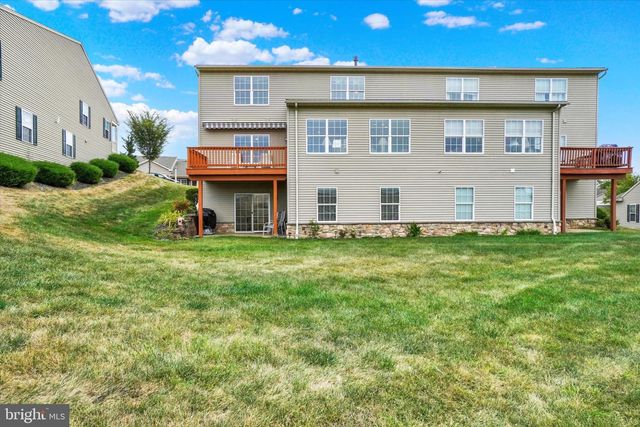 113 SHETLAND DR, Red Lion, PA 17356