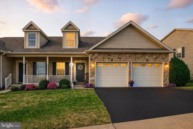 113 SHETLAND DR, Red Lion, PA 17356