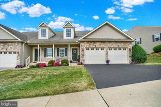 113 SHETLAND DR, Red Lion, PA 17356