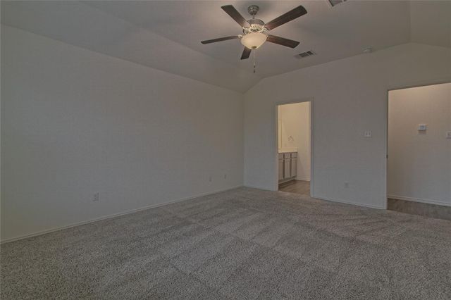 108 Pumpkin DR, Hutto, TX 78634