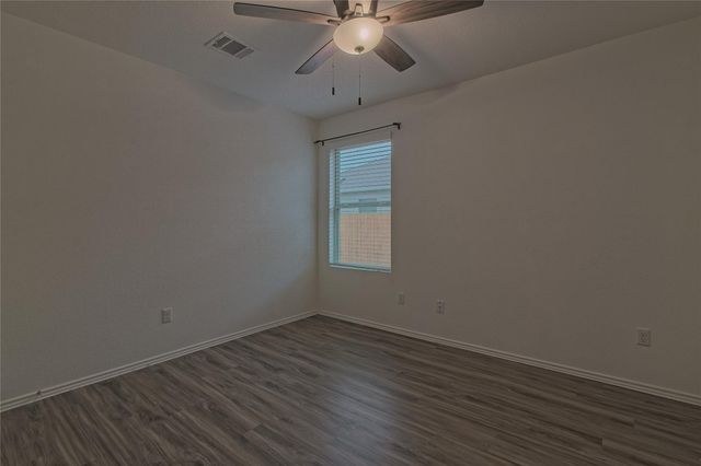 108 Pumpkin DR, Hutto, TX 78634