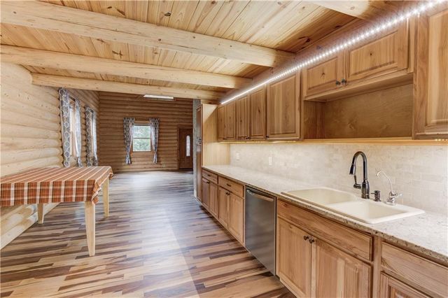 3938 Pointe N, Gainesville, GA 30506