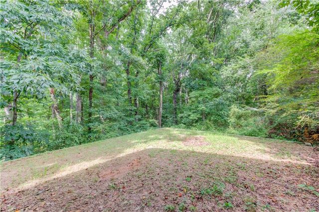 3938 Pointe N, Gainesville, GA 30506