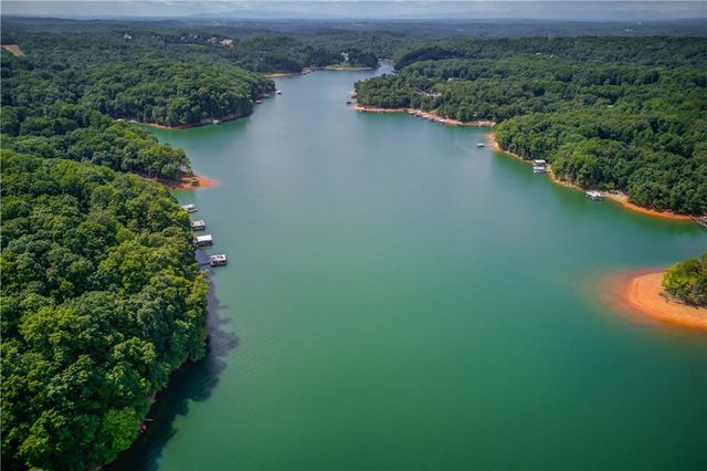 3938 Pointe N, Gainesville, GA 30506