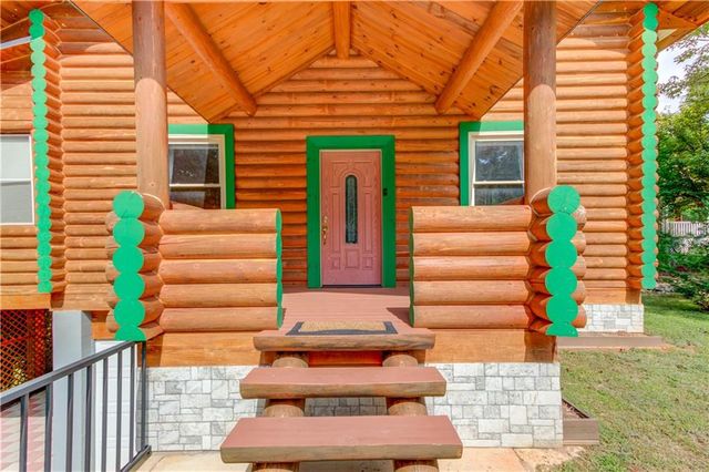 3938 Pointe N, Gainesville, GA 30506
