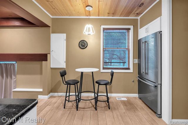 22421 Huron River Drive, Rockwood, MI 48173