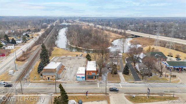 22421 Huron River Drive, Rockwood, MI 48173