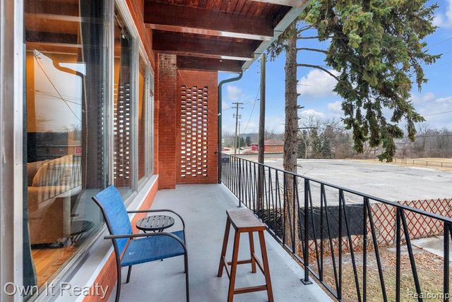 22421 Huron River Drive, Rockwood, MI 48173