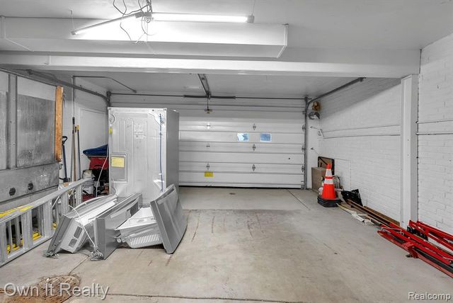 22421 Huron River Drive, Rockwood, MI 48173