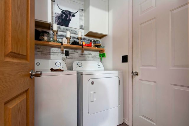 102 Arrowhead Road, Willard, MO 65781