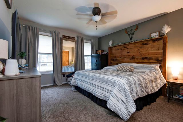 102 Arrowhead Road, Willard, MO 65781