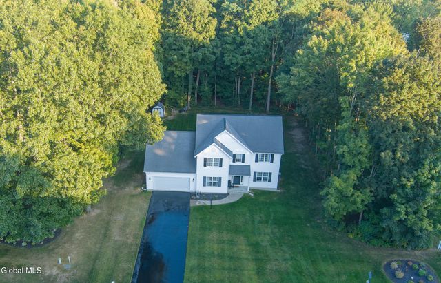 2 Kendall Place, Glenville, NY 12019