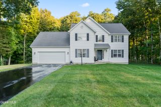 2 Kendall Place, Glenville, NY 12019
