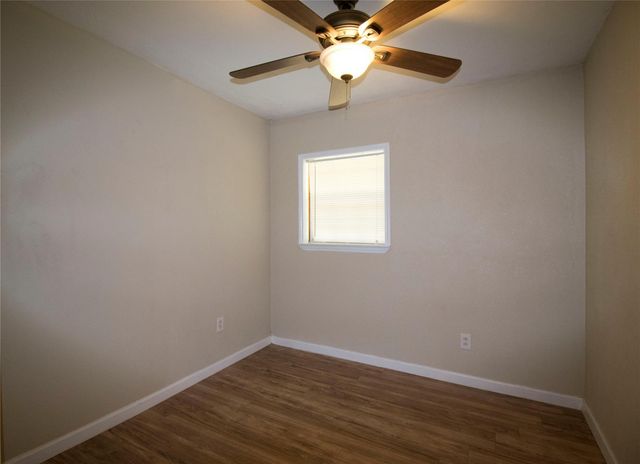 20 White Oak Drive A, Huntsville, TX 77320