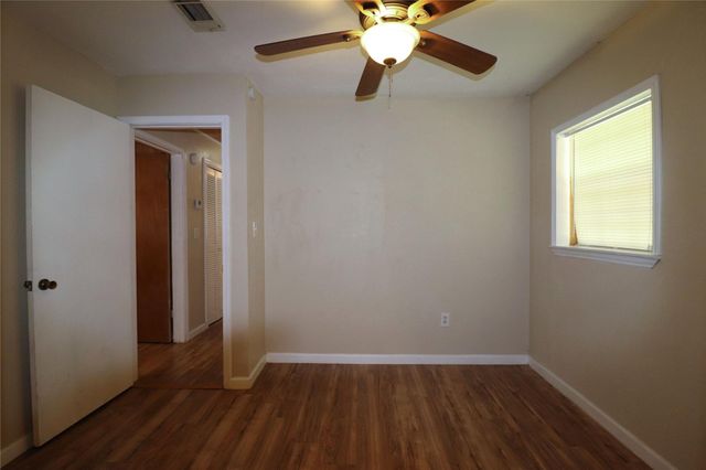 20 White Oak Drive A, Huntsville, TX 77320