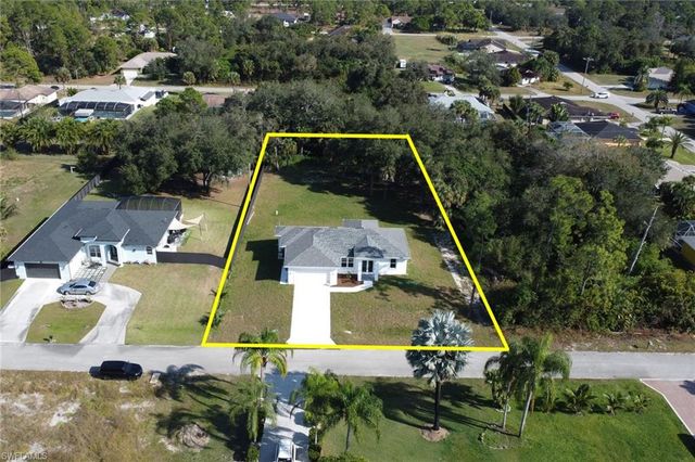 604 Columbus AVE, Lehigh Acres, FL 33972