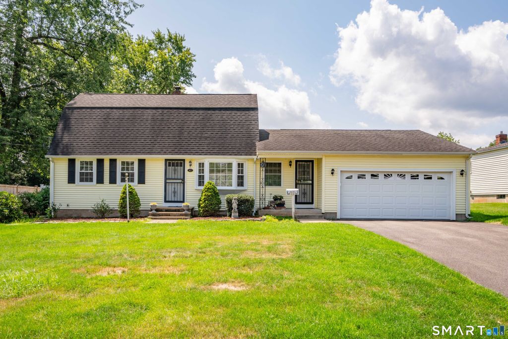 42 Sadler Street, Windsor Locks, CT 06096