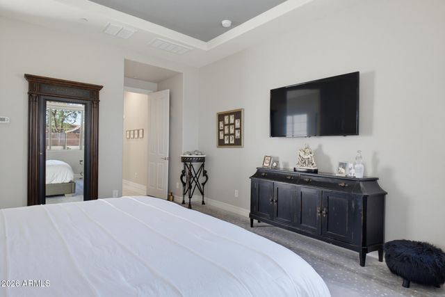 6037 E HASSAYAMPA Circle, Scottsdale, AZ 85266