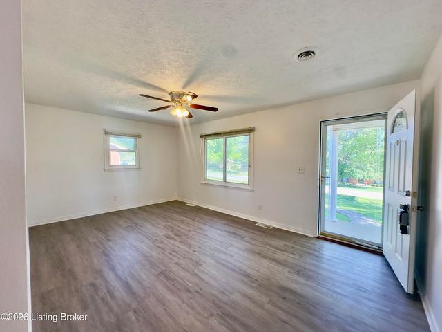 50 W Tophill Terrace, Elizabethtown, KY 42701