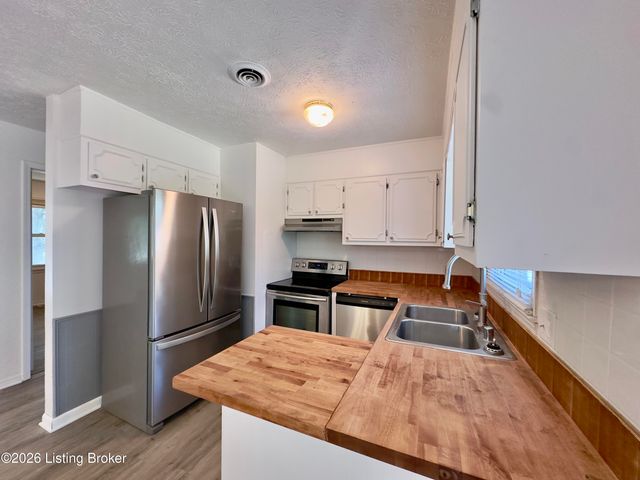 50 W Tophill Terrace, Elizabethtown, KY 42701