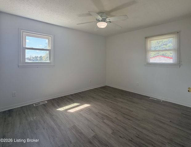 50 W Tophill Terrace, Elizabethtown, KY 42701