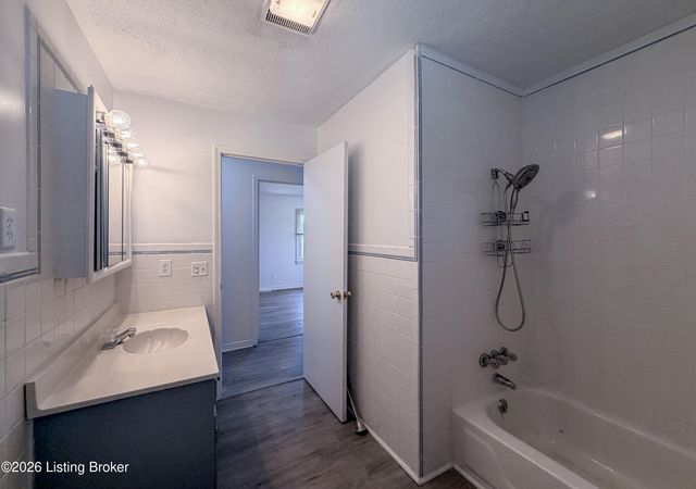 50 W Tophill Terrace, Elizabethtown, KY 42701