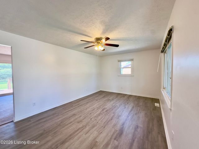 50 W Tophill Terrace, Elizabethtown, KY 42701