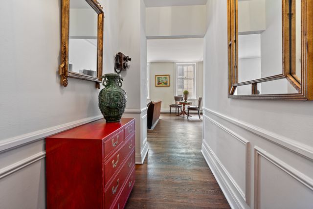 70 E Scott Street 205, Chicago, IL 60610